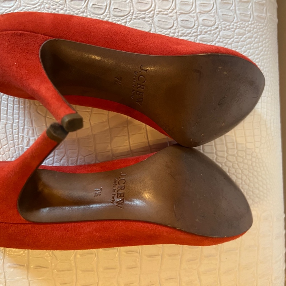 NEW J Crew Red Suede Mona Rounded Toe Modest HeelsPumps Christmas Work 7.5 Y2k - Picture 4 of 4